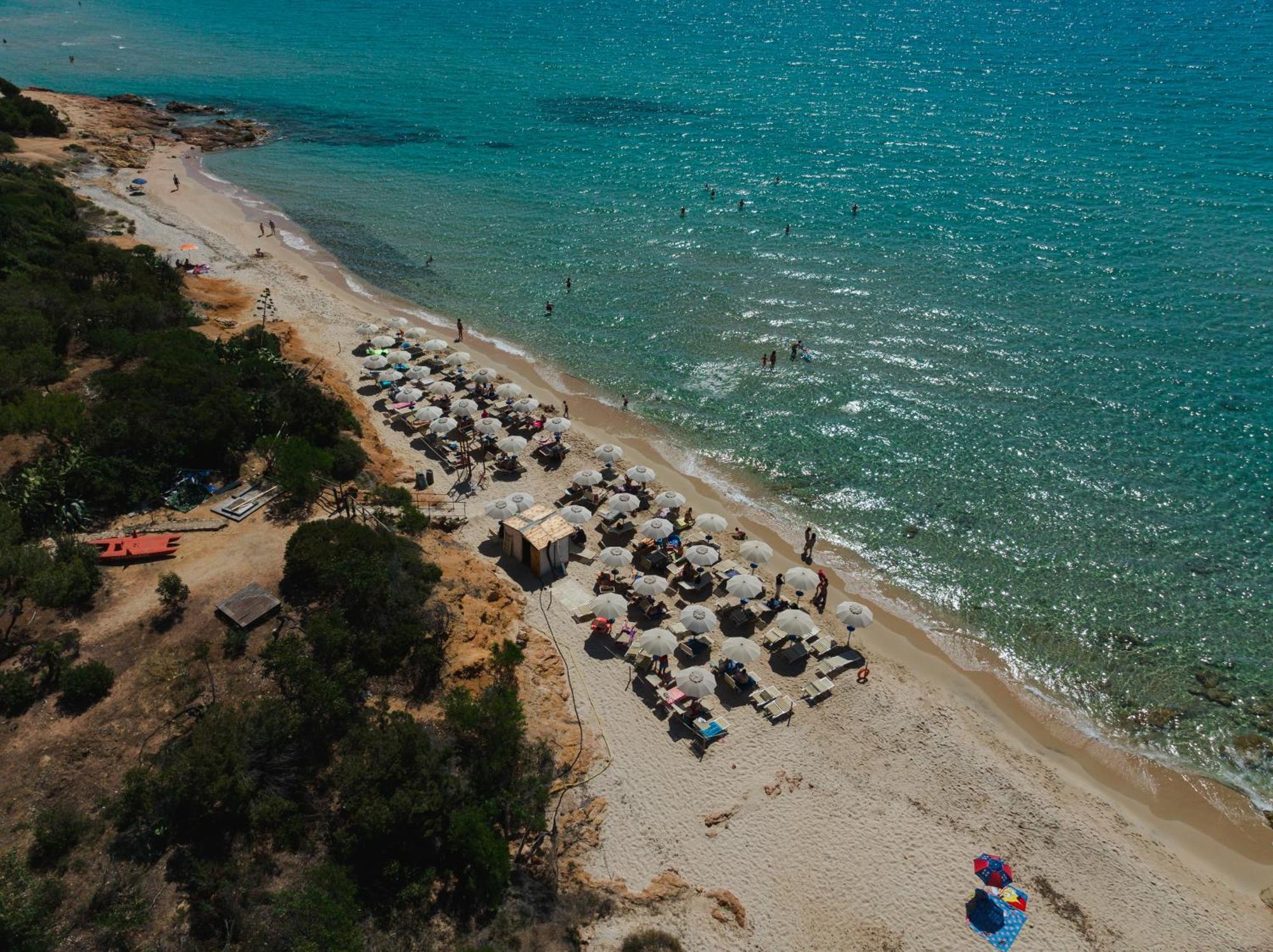 Hotel Amareclub Rocca Dorada Santa Margherita di Pula Exterior foto