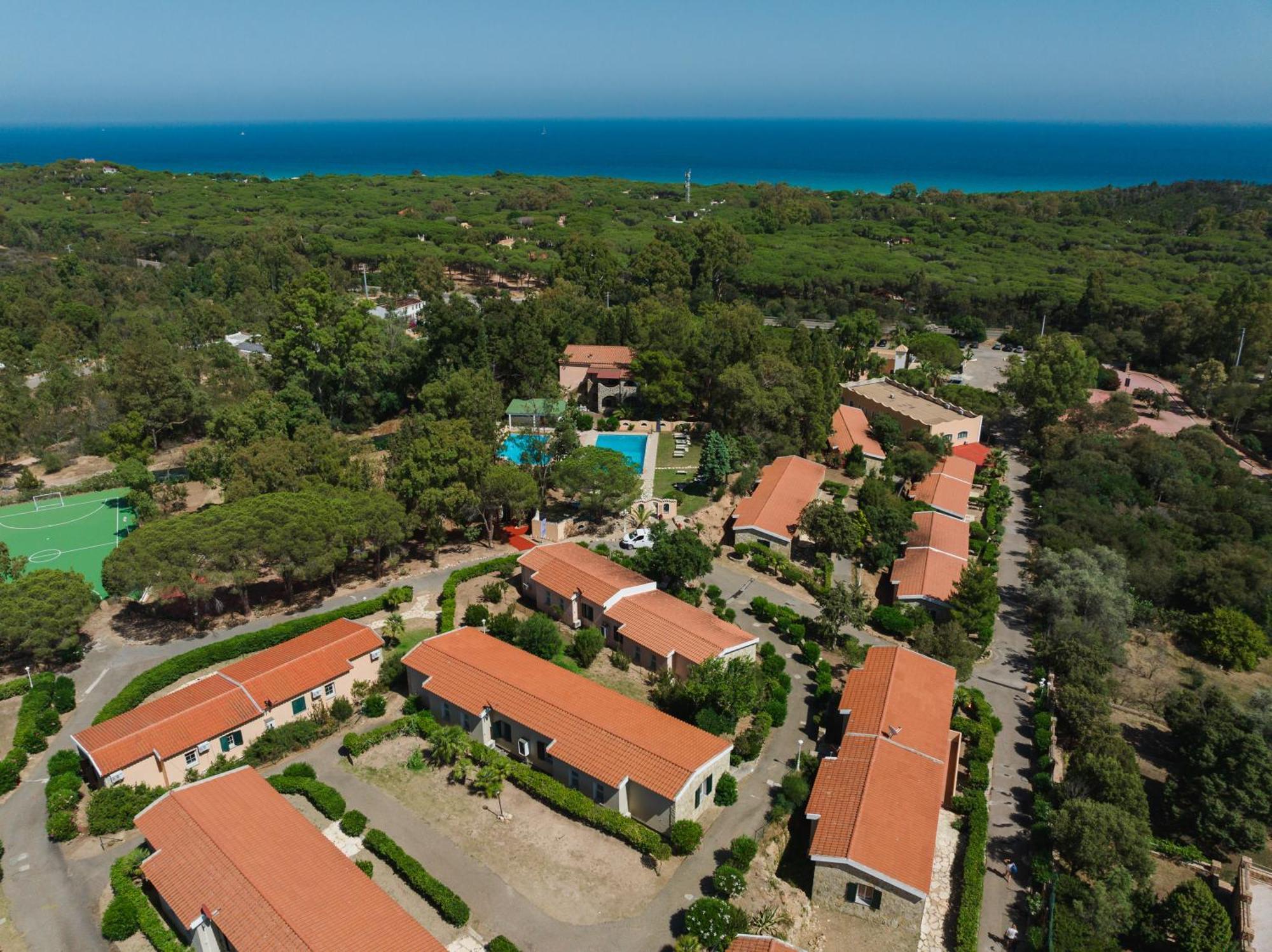 Hotel Amareclub Rocca Dorada Santa Margherita di Pula Exterior foto